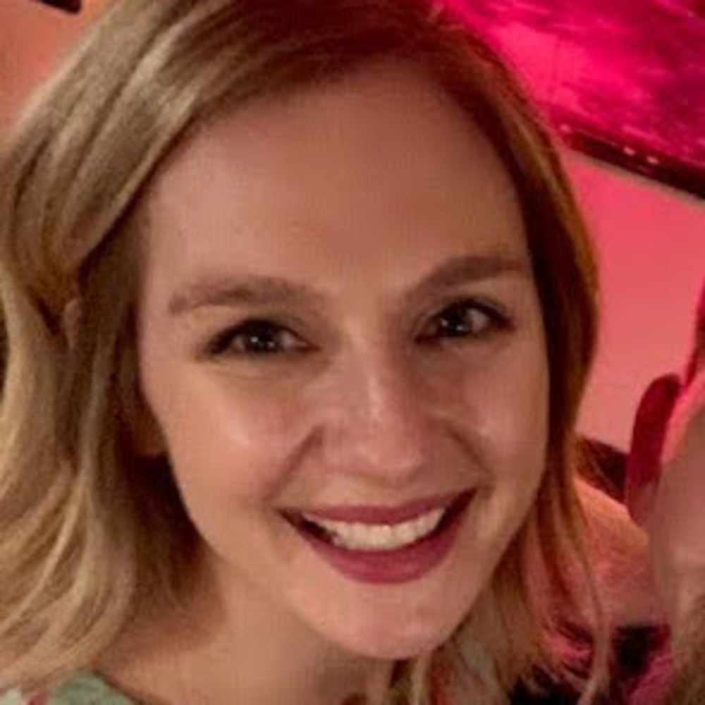 Meet your Posher, Caitlin